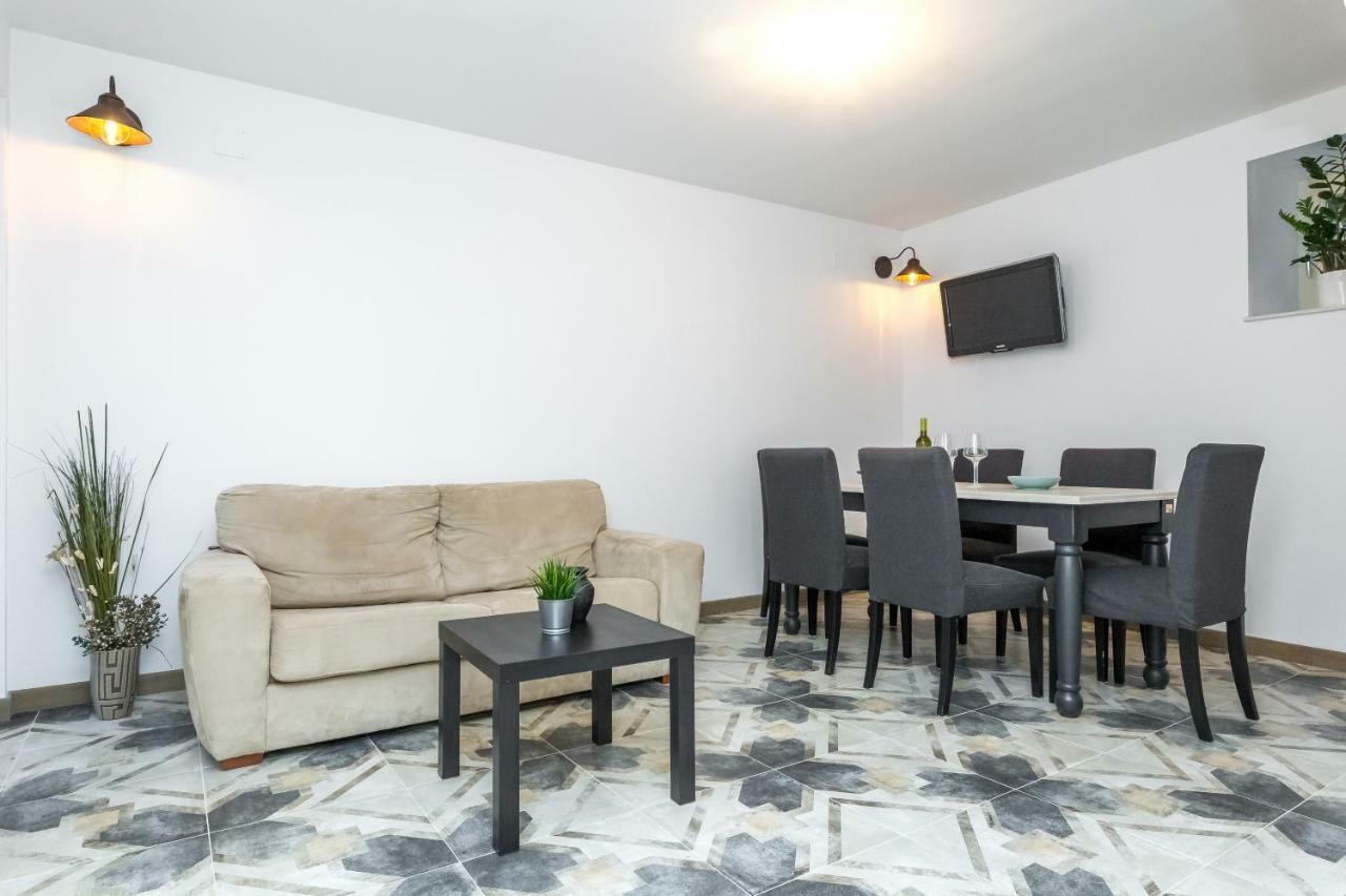 House "Vesela" Villa Biograd Na Moru Bagian luar foto